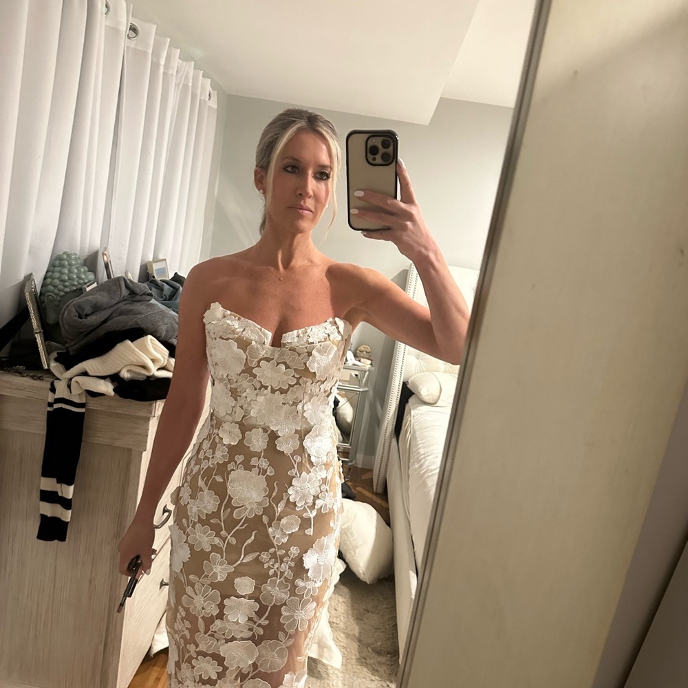 NEW Bronx & Banco Jasmine midi dress in white and floral! Worn once.